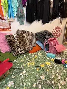 I am babydoll online show from October 1, 2:49 am