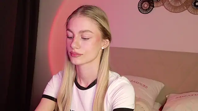 GabriellaOlsen online show from April 1, 5:21 pm