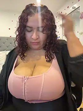 KarlaWild online show from May 17, 9:03 pm