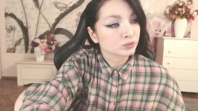 BritneyBarker online show from December 23, 2:37 am