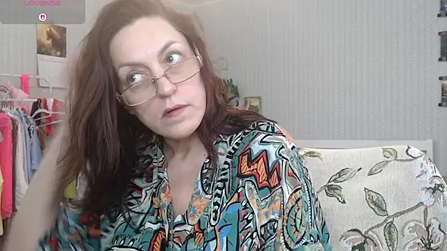 Soffya Soy online show from March 28, 10:48 am