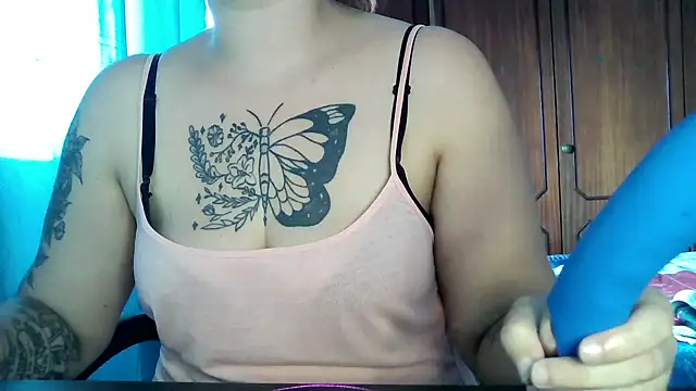 bunnyfox420 online show from October 21, 3:49 pm