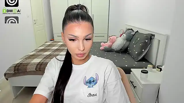 HelenShawn online show from November 26, 10:11 pm