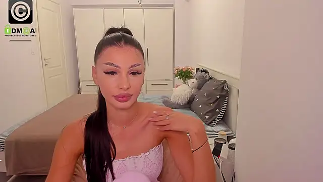 HelenShawn online show from September 19, 4:00 am