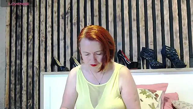 Alis Lovi online show from June 5, 9:37 am