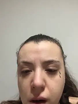 bunnythetailor online show from April 9, 3:53 am