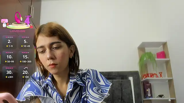 Nicol TransGirl online show from April 7, 4:58 am