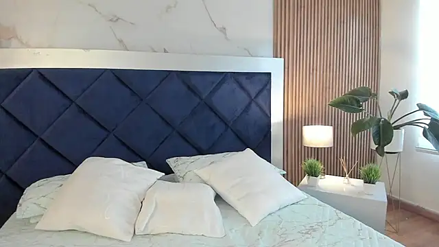 IsabelaWoods online show from February 15, 9:03 pm