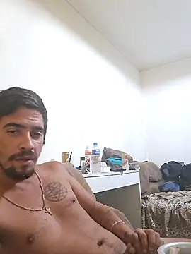 thallespessoa online show from February 27, 9:25 pm