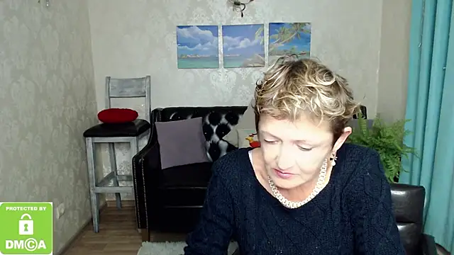 Snapshot of SexyGrandma_ chatting on September 19, 6:07 pm SexyGrandma online show from September 19, 6:07 pm