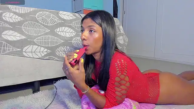 alice guzman1 online show from May 9, 12:01 am