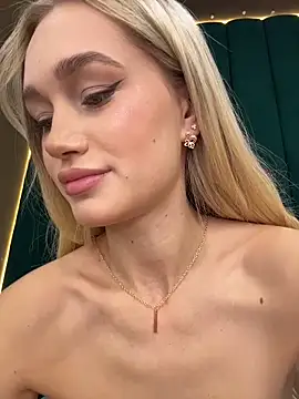 KristinaDane online show from November 18, 3:40 am