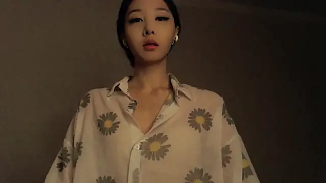 Fudzik0 online show from June 9, 3:17 am