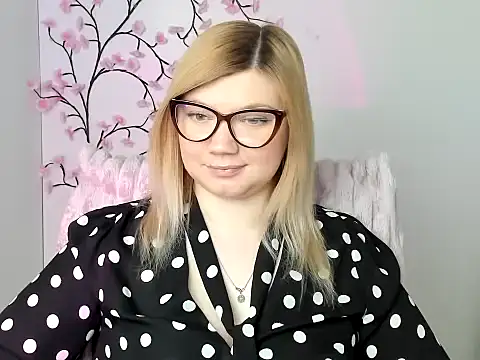 Lola moree online show from April 18, 11:35 am