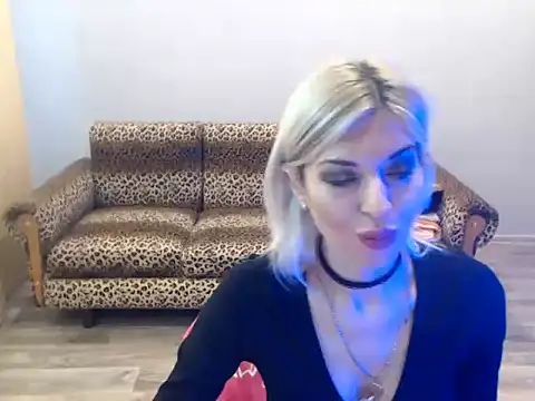 SexyBeatriice online show from November 23, 7:54 am