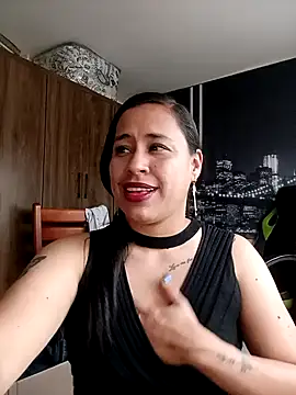 kamila lovee online show from December 4, 8:31 pm