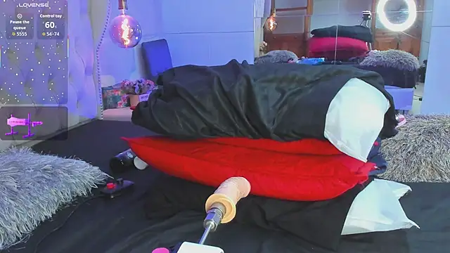 amanda29 online show from November 25, 11:05 pm