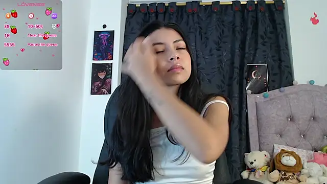Snapshot of ellajonz chatting on September 26, 1:25 am ellajonz online show from September 26, 1:25 am