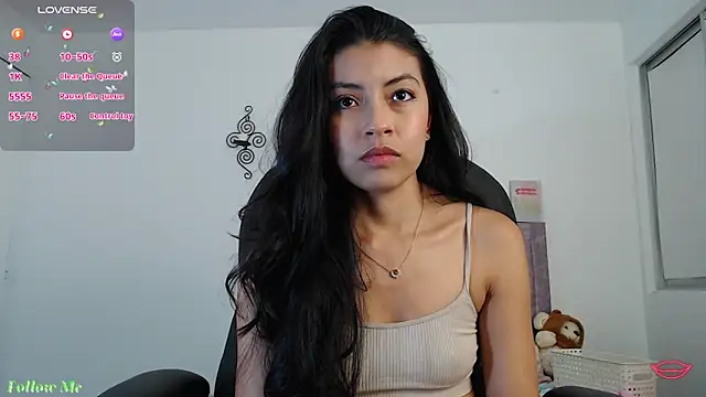 ellajonz online show from May 2, 3:21 am