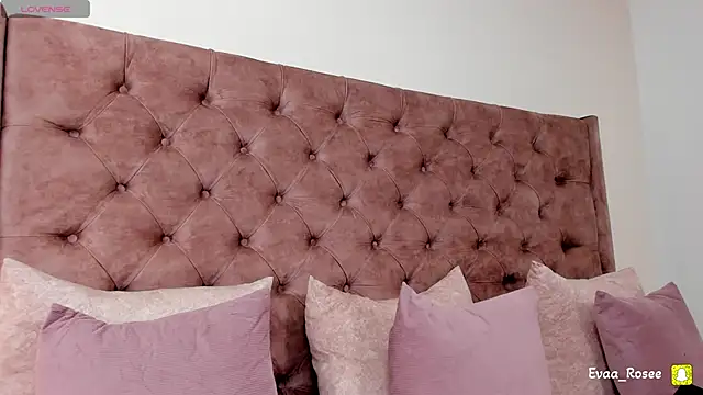 eva roseee online show from November 13, 10:20 pm