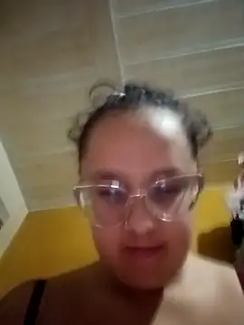 ChummySmasher19 online show from October 19, 3:19 am