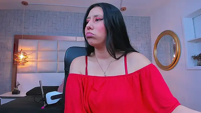 Nohemi louse online show from April 20, 7:06 pm