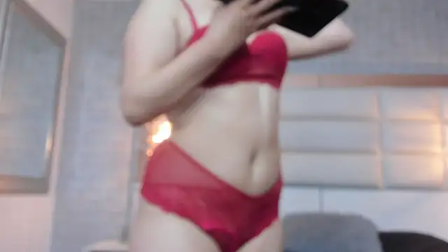 Nohemi louse online show from October 26, 8:04 pm