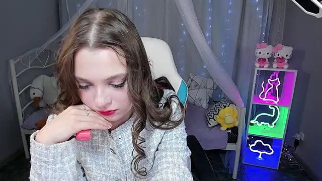 kaisajenner online show from March 13, 3:46 pm