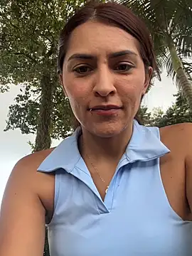 Sofiadelacruz online show from May 25, 7:46 pm