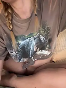 rileylovesyou online show from February 17, 3:06 am