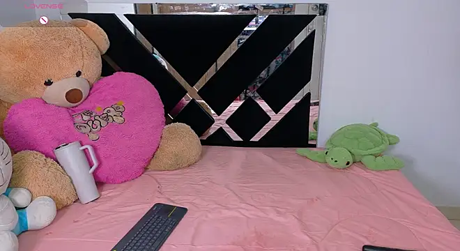 CatalinaSmith1 online show from July 10, 12:45 am