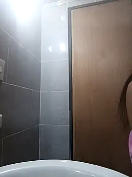 Ariell Kieran online show from March 31, 11:05 pm