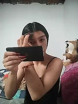 Ariell Kieran online show from July 21, 7:47 pm