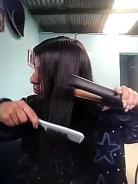 Ariell Kieran online show from April 11, 9:07 pm