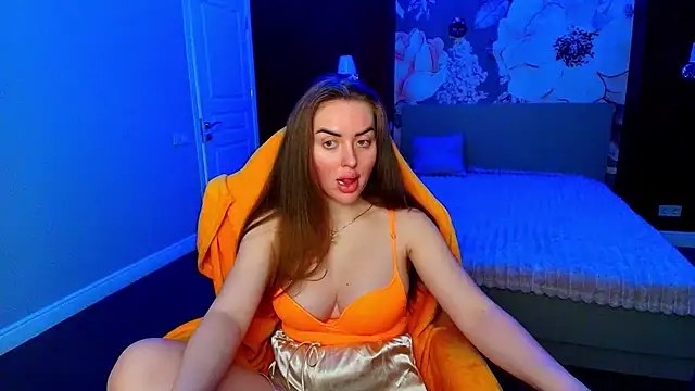 MissisCaty online show from July 28, 6:31 pm