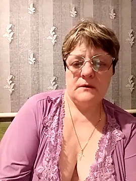 ElzaJewel online show from April 13, 9:04 pm