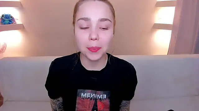 YourMegan online show from November 7, 9:09 pm