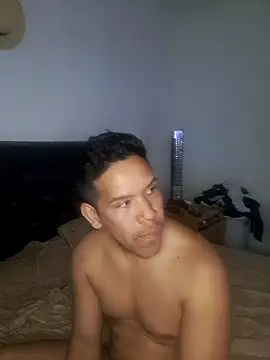 liamlara online show from November 16, 11:38 pm