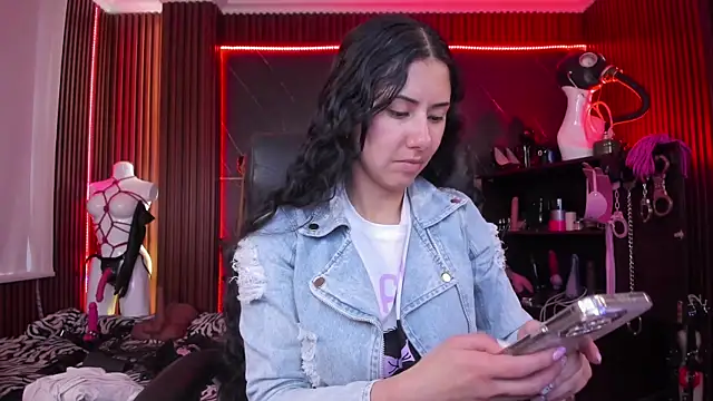 XiaQueen online show from November 1, 8:24 pm