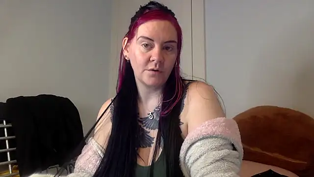 AureliaXOX online show from February 8, 11:25 am