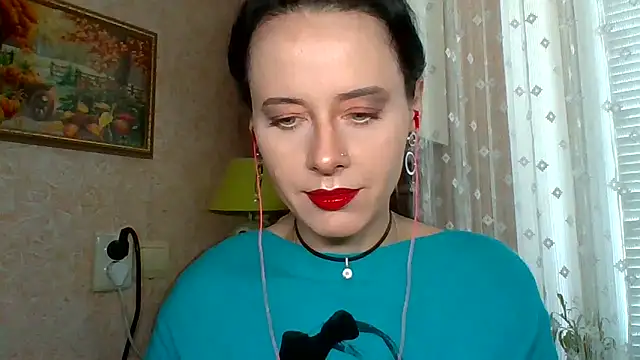 LuminousLady online show from September 23, 7:39 am