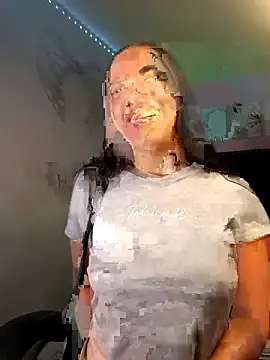 SallyWhitee online show from March 7, 5:58 am