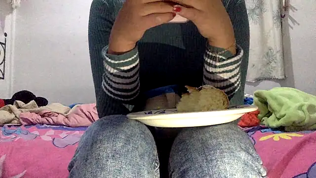 sharonlopez9611 online show from January 6, 4:27 am