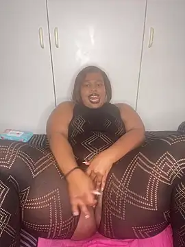 Cuddle Bear online show from July 25, 8:38 pm