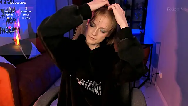 KiraMontoya online show from December 16, 8:37 pm