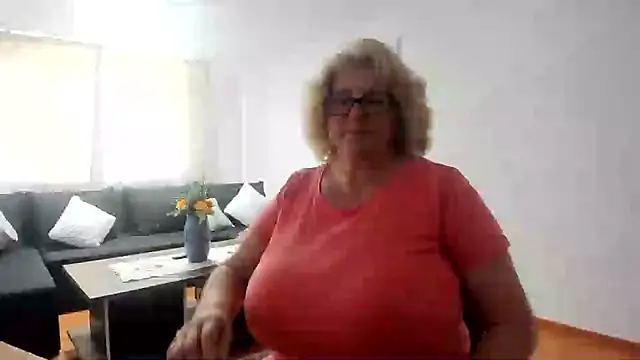 NoraJohnson6 online show from September 20, 1:53 pm