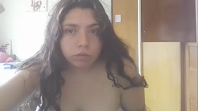 isabellapurple online show from February 15, 3:33 pm