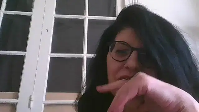 Snapshot of sarahspotlight chatting on September 22, 12:14 pm sarahspotlight online show from September 22, 12:14 pm