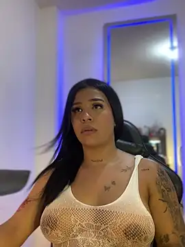 tinalove7 online show from May 15, 11:51 pm