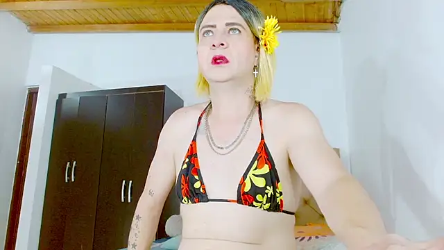 Dolldirtyxxx online show from June 25, 6:51 am